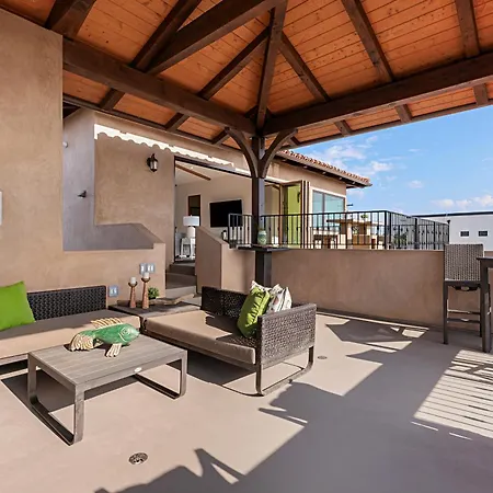 Rooftop Oceanview Patio - 5Br Remodeled Home